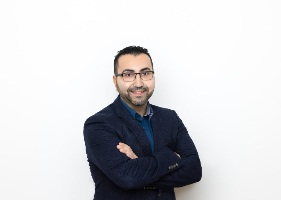 Ich bin studierter Wirtschaftsinformatiker (M.Sc.) und arbeite bereits seit über 10 Jahren im Umfeld der SAP Cloud. Beginnend mit Business ByDesign liegt mein Schwerpunkt inzwischen auf der Einführung und dem Betrieb von SAP C/4 Sales Cloud und der Implementierung von Anwendungen auf der SAP BTP. Eine breit gefächerte, technische sowie fachliche Expertise im SAP-Umfeld ermöglicht es mir, Sie zielgerichtet bei der Analyse, Implementierung und Optimierung von IT-Architekturen zu beraten.